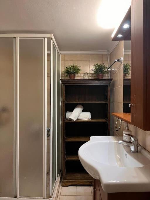 אתונה Carlito"S Apartment 1 Next To Metro Station מראה חיצוני תמונה